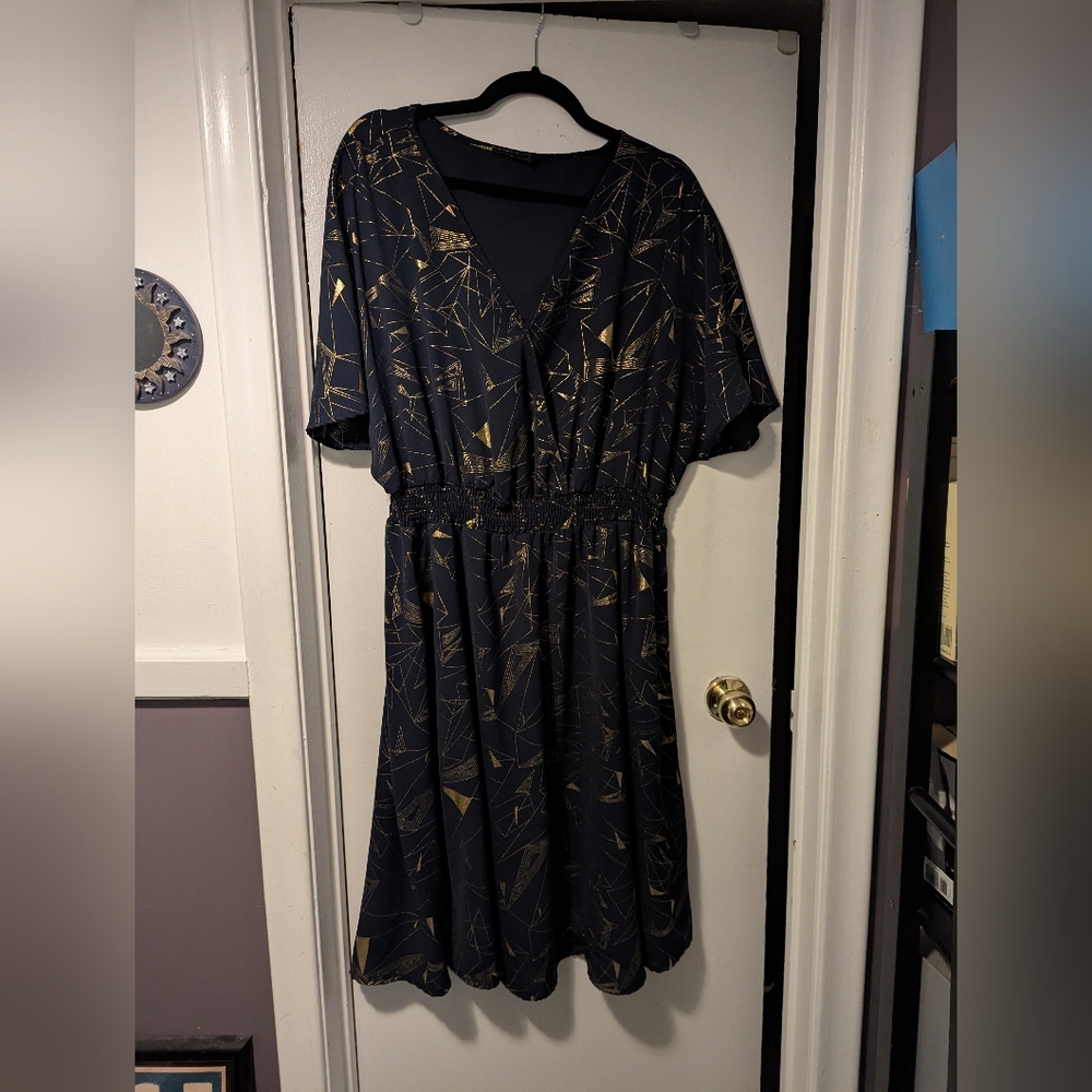BloomChic Black and Gold Geometric Midi Dress